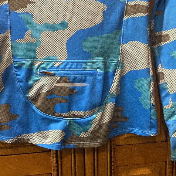 Under Armour Blue Camo Long Sleeve 1/2 Zip Pullover Thumbholes Size X-Small - Picture 5 of 6
